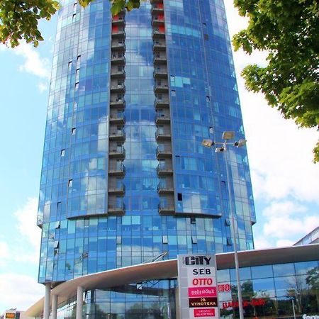 Helios Luxury Apartment In Vilnius Skyscraper Esterno foto